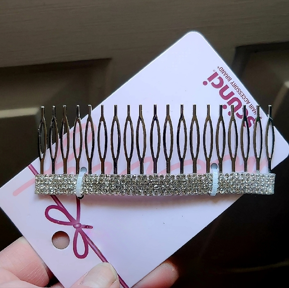 SCÜNCI Accessories Nwt 2 Scnci Rhinestone Silver Metal Hair Combs